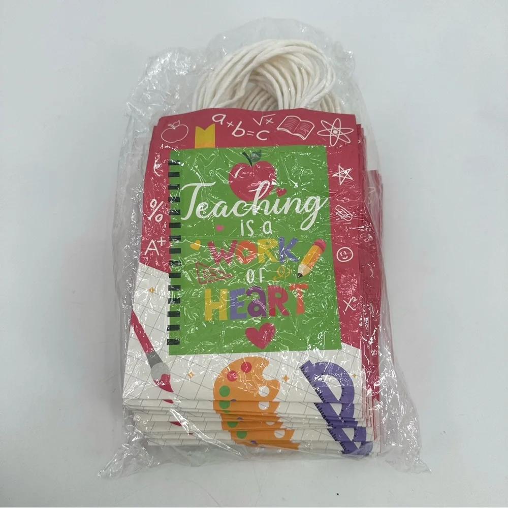 Set of 25 Gift Bags Teacher Appreciation Present 2 Handle Goody Bags Unused